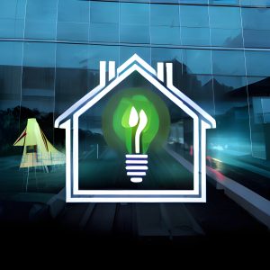 Une ampoule verte brillante éclaire une pièce de maison moderne avec en arrière-plan un immeuble en verre. Un symbole de la consommation énergétique propre et efficace dans les bâtiments contemporains.